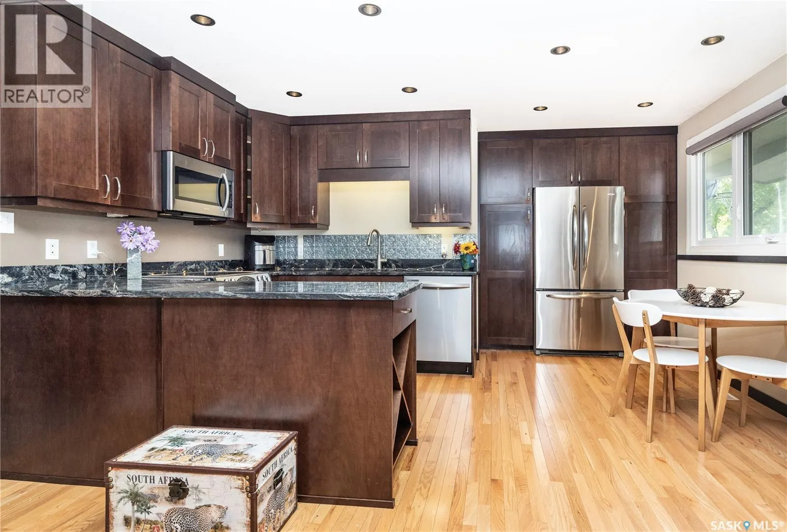 227 McMaster CRESCENT