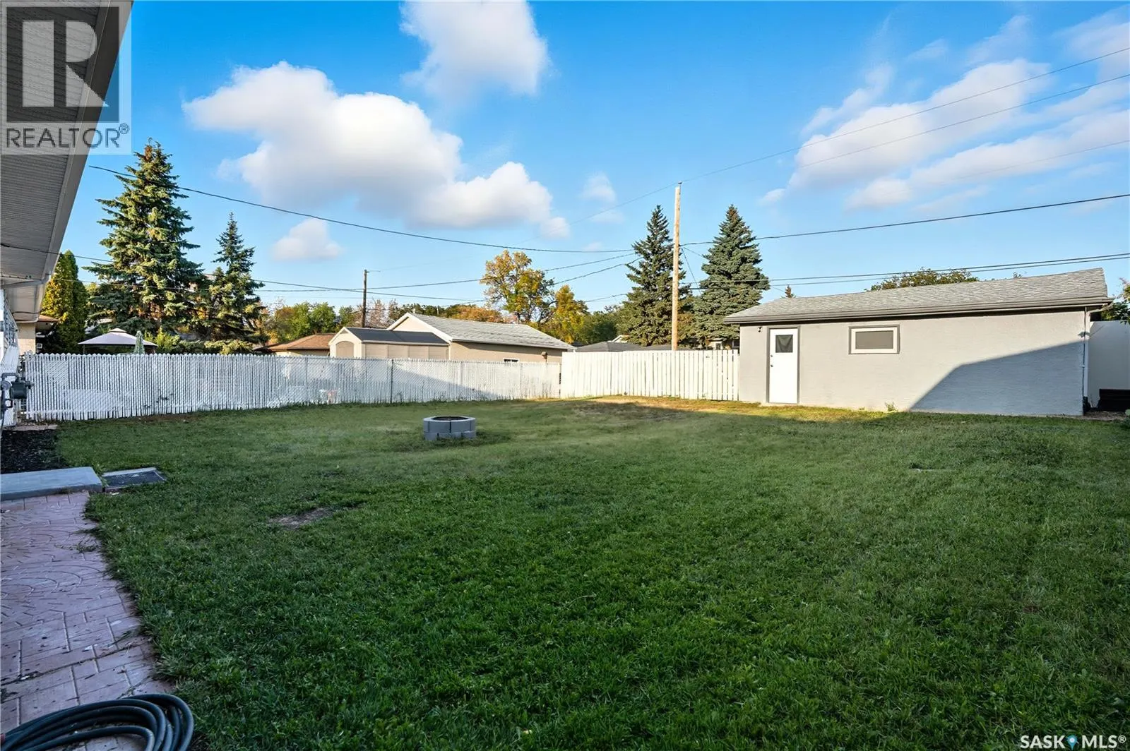 225 Wascana STREET