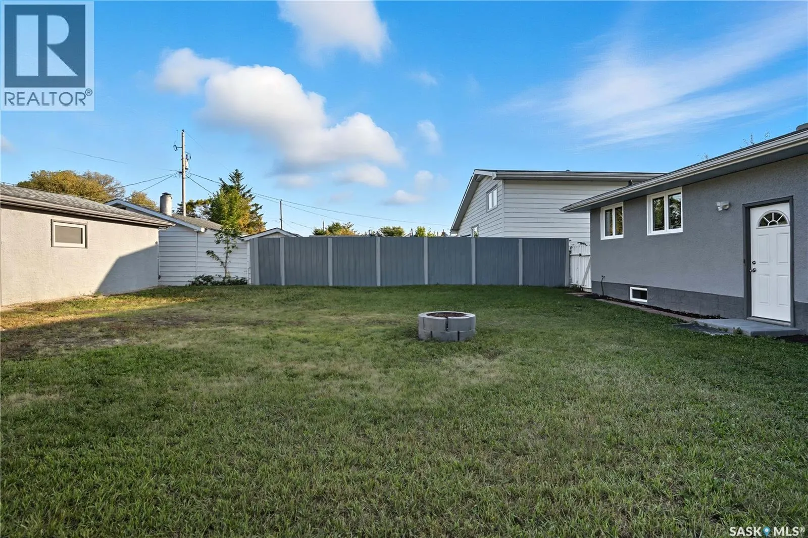 225 Wascana STREET
