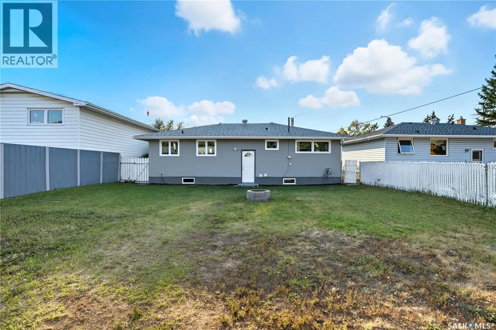 225 Wascana STREET