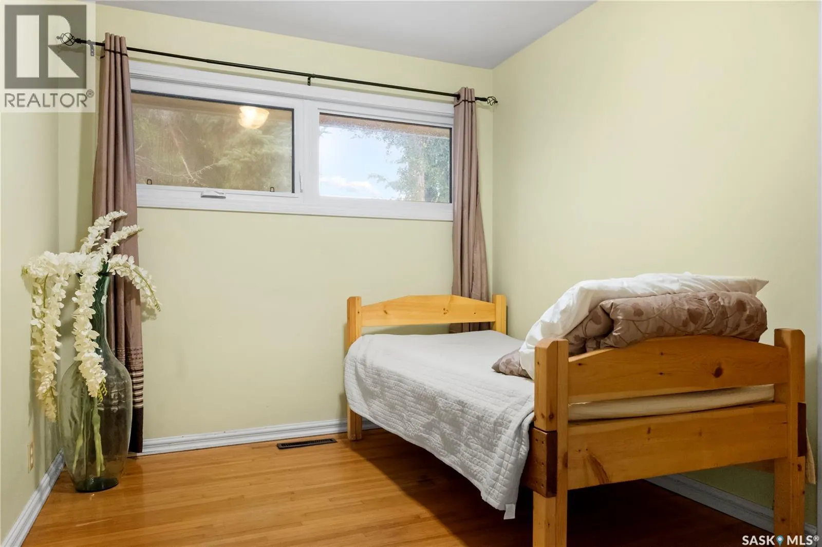 94 Dunning CRESCENT