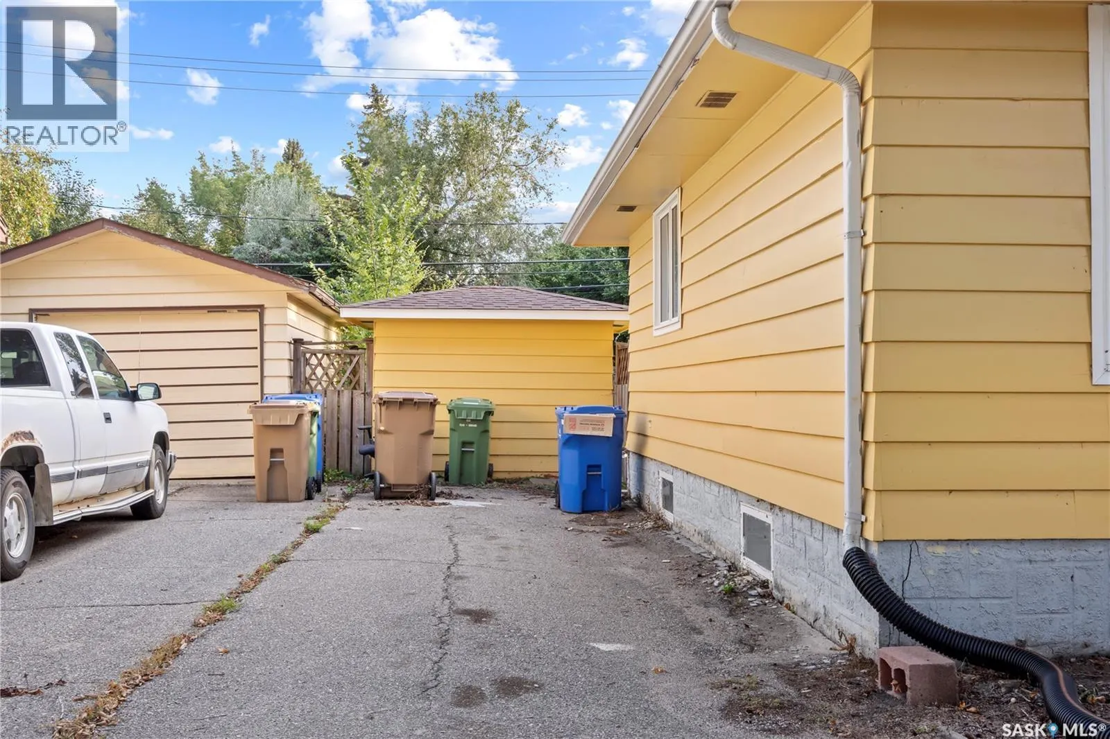 94 Dunning CRESCENT