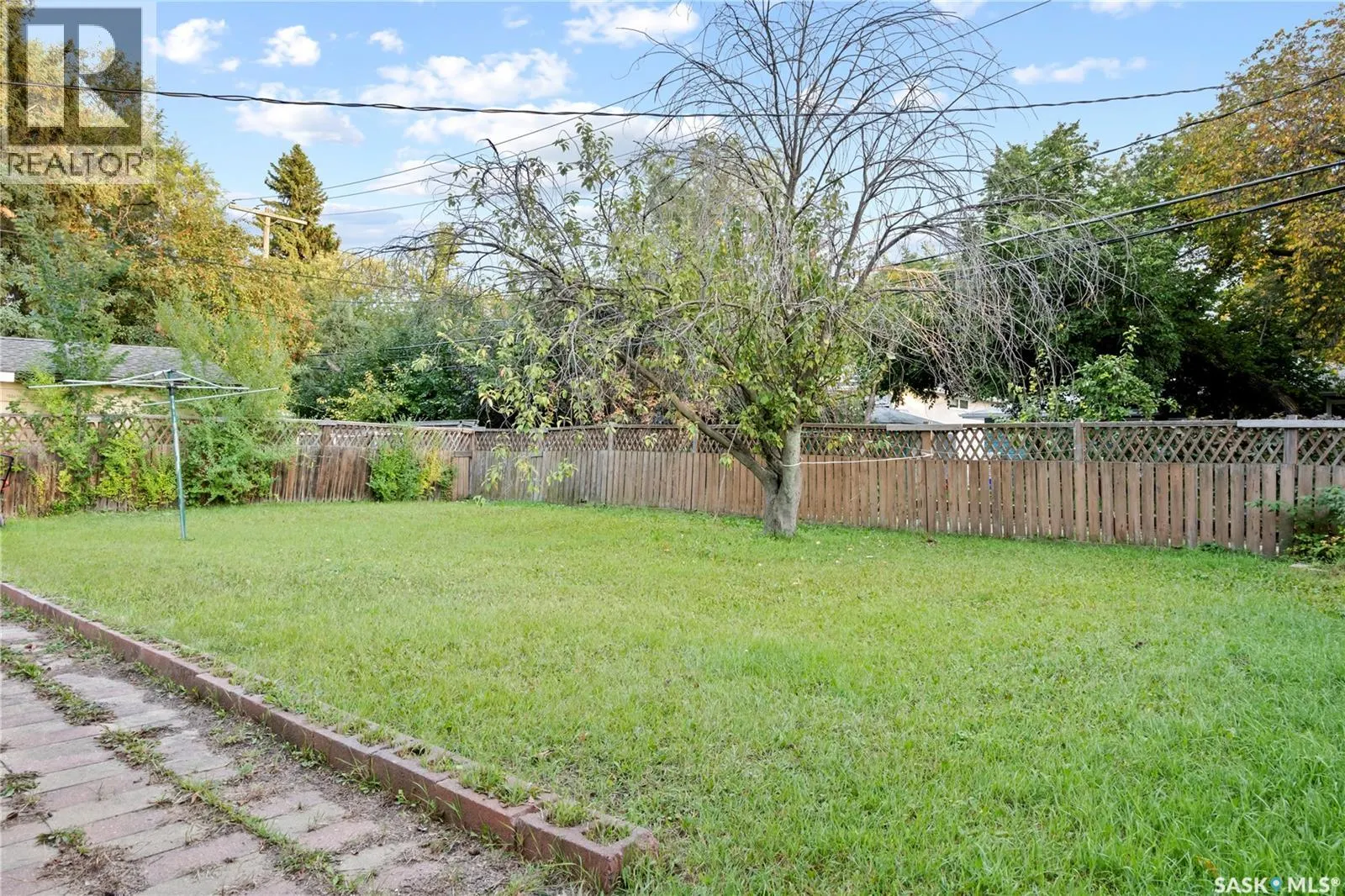 94 Dunning CRESCENT