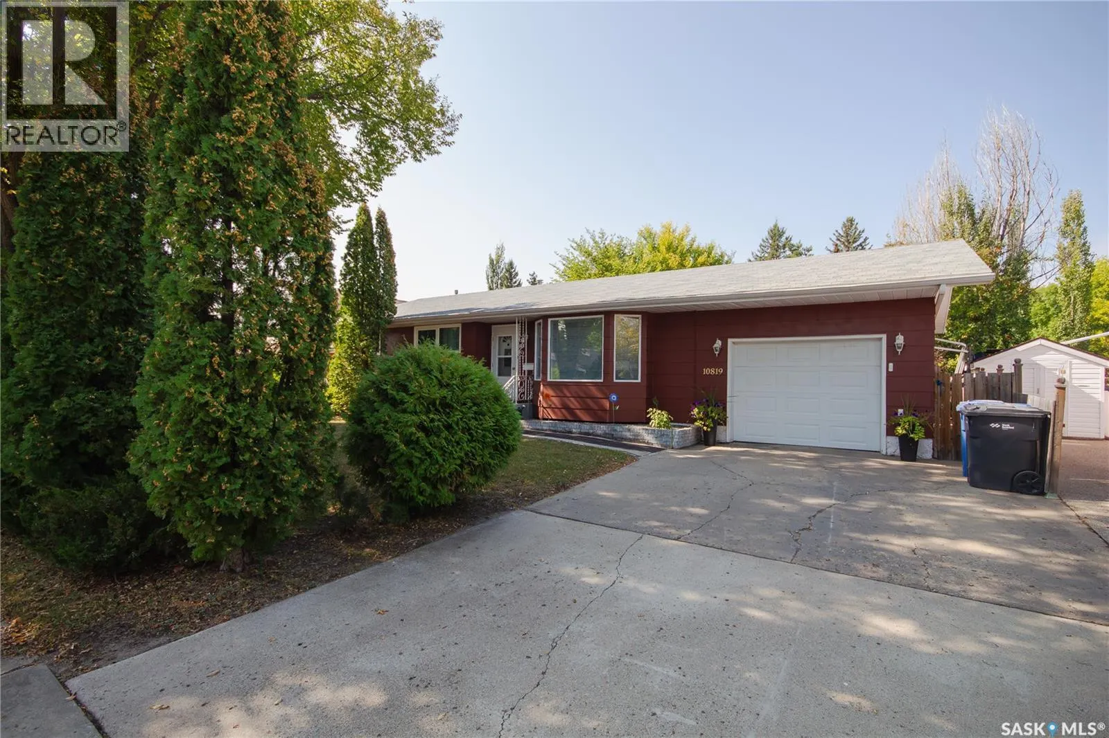 10819 Meighen CRESCENT