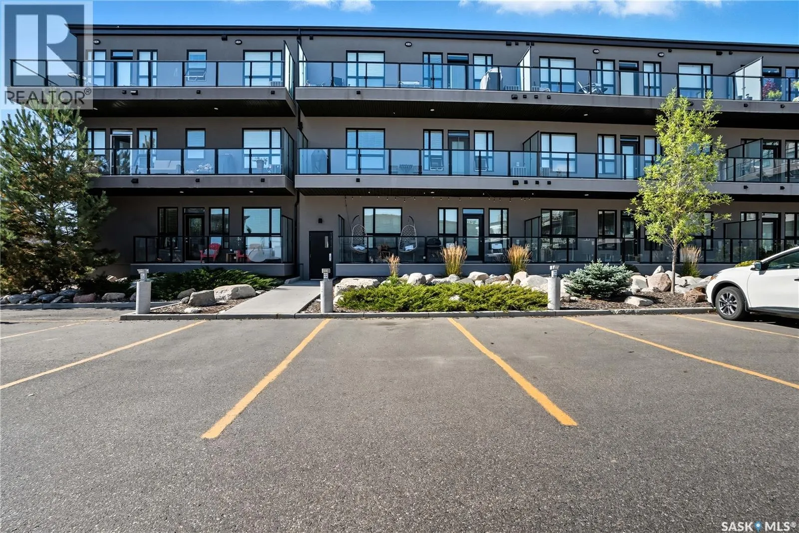218 415 Maningas BEND