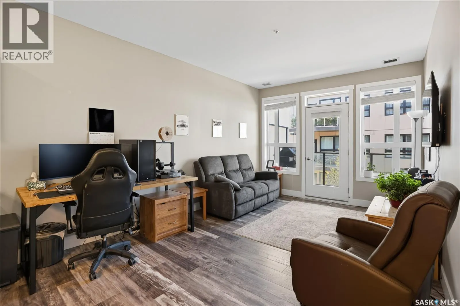 218 415 Maningas BEND