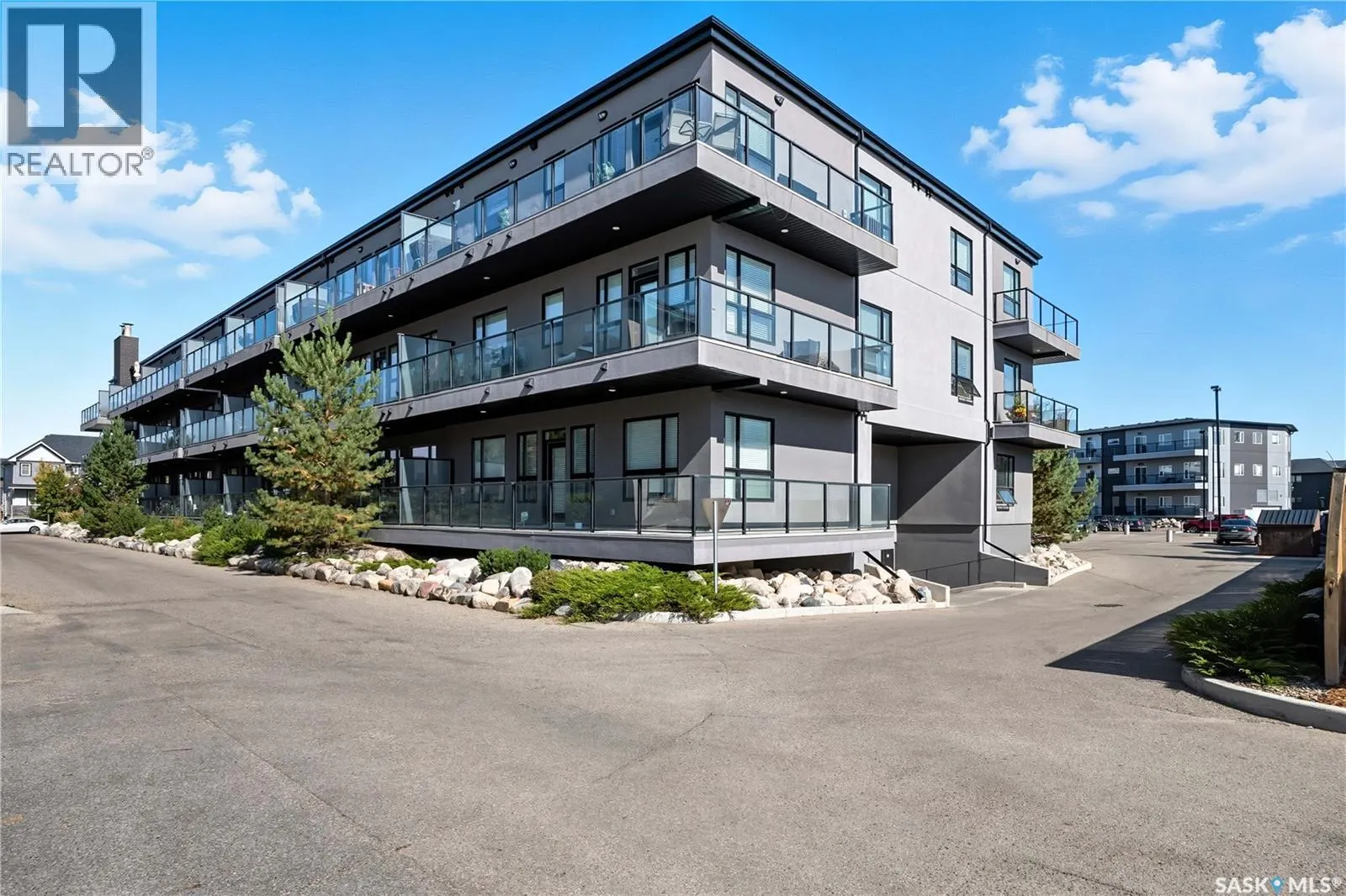 218 415 Maningas BEND
