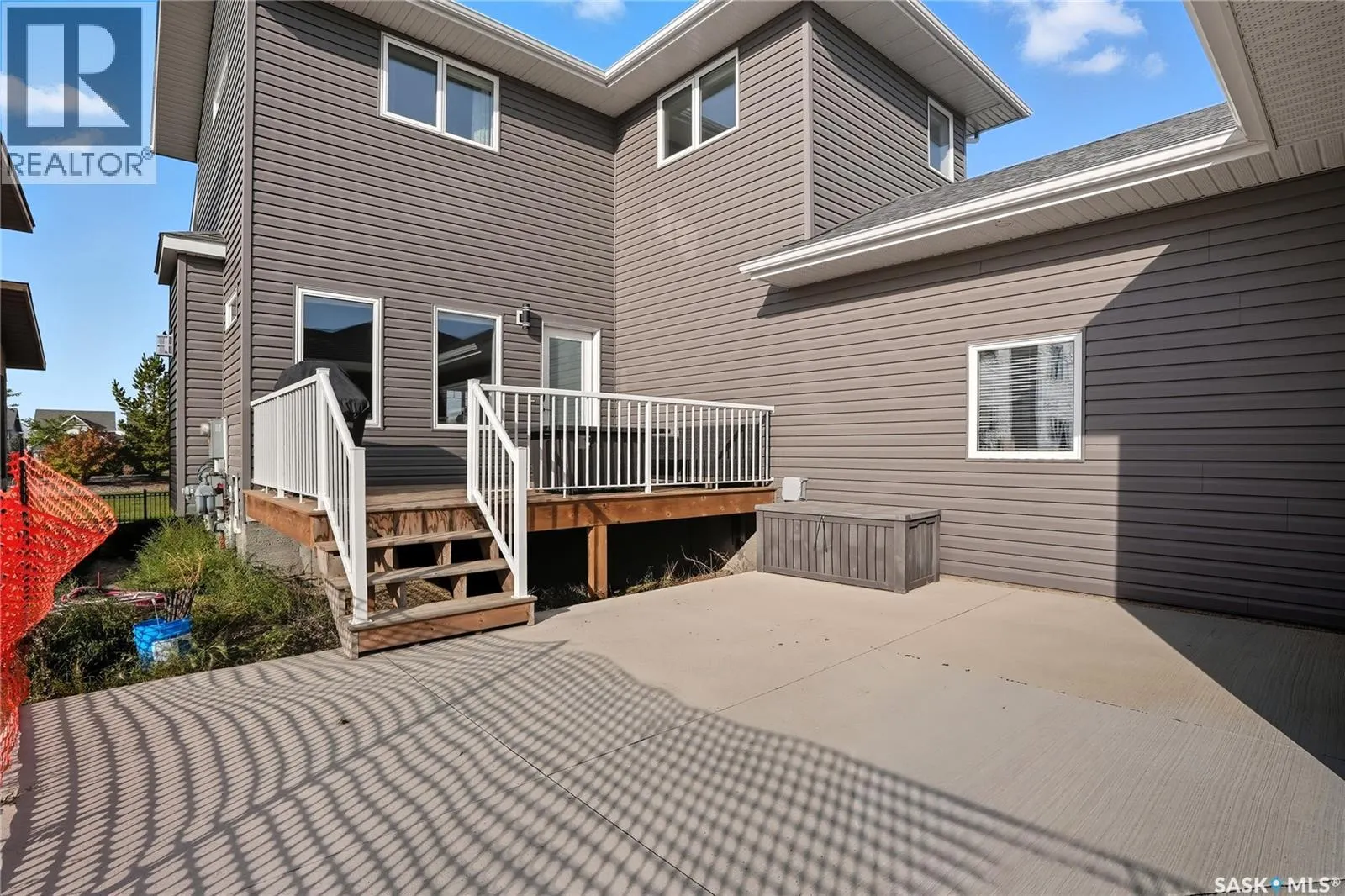 723 Underhill LANE