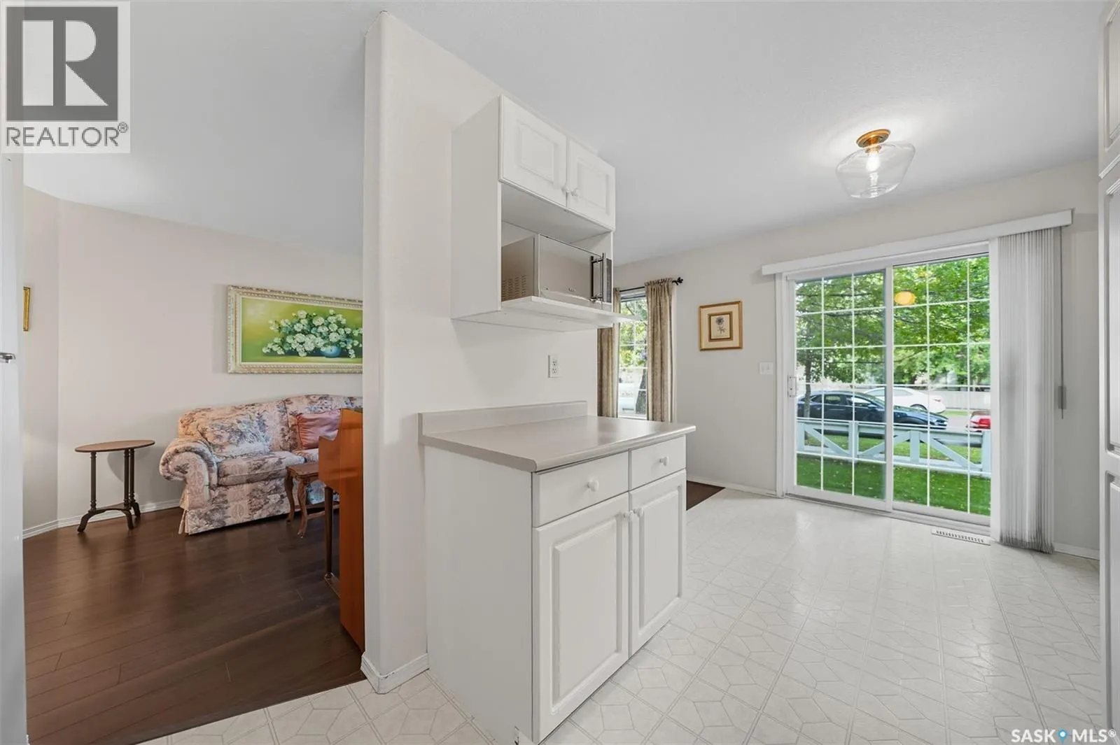 15 410 Keevil CRESCENT