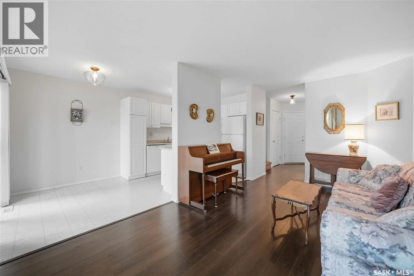 15 410 Keevil CRESCENT