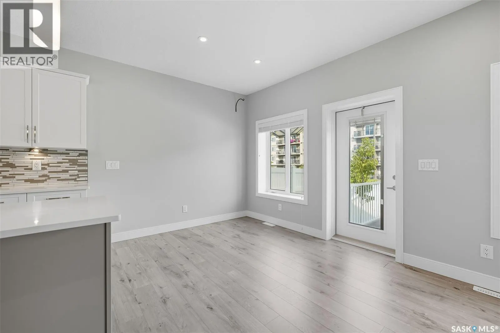 15 3206 11th STREET W