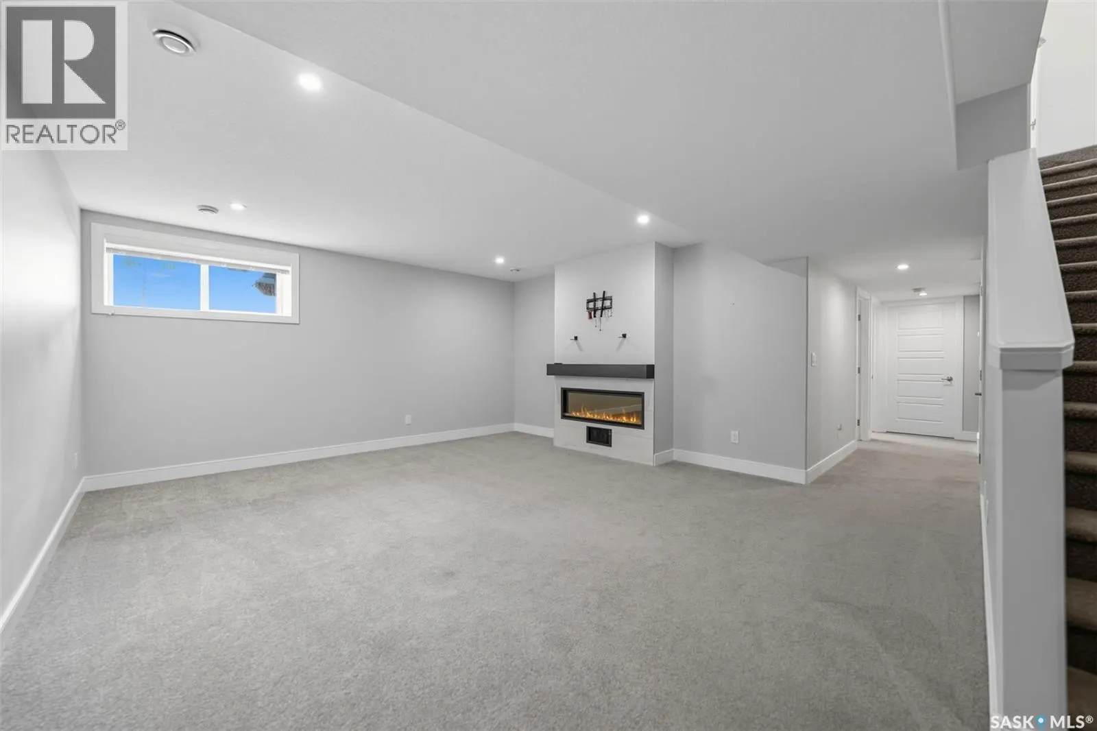 15 3206 11th STREET W