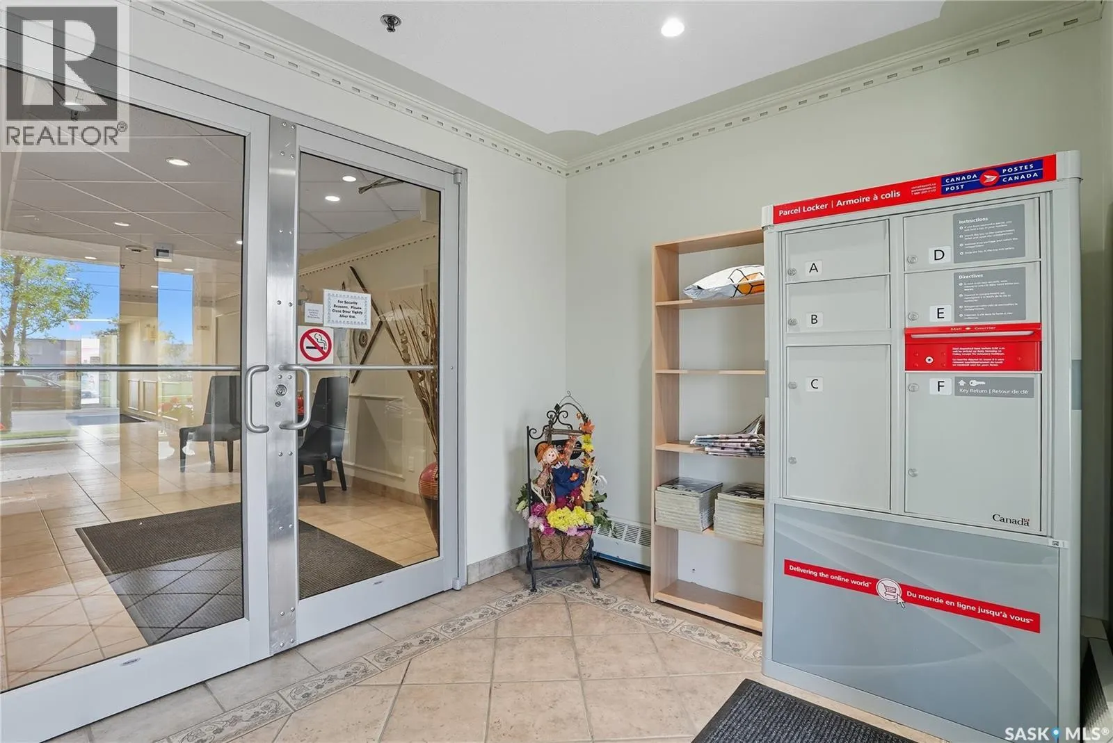 409 215 Lowe ROAD