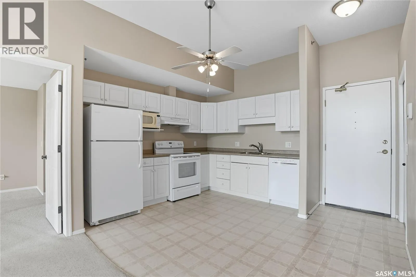 409 215 Lowe ROAD