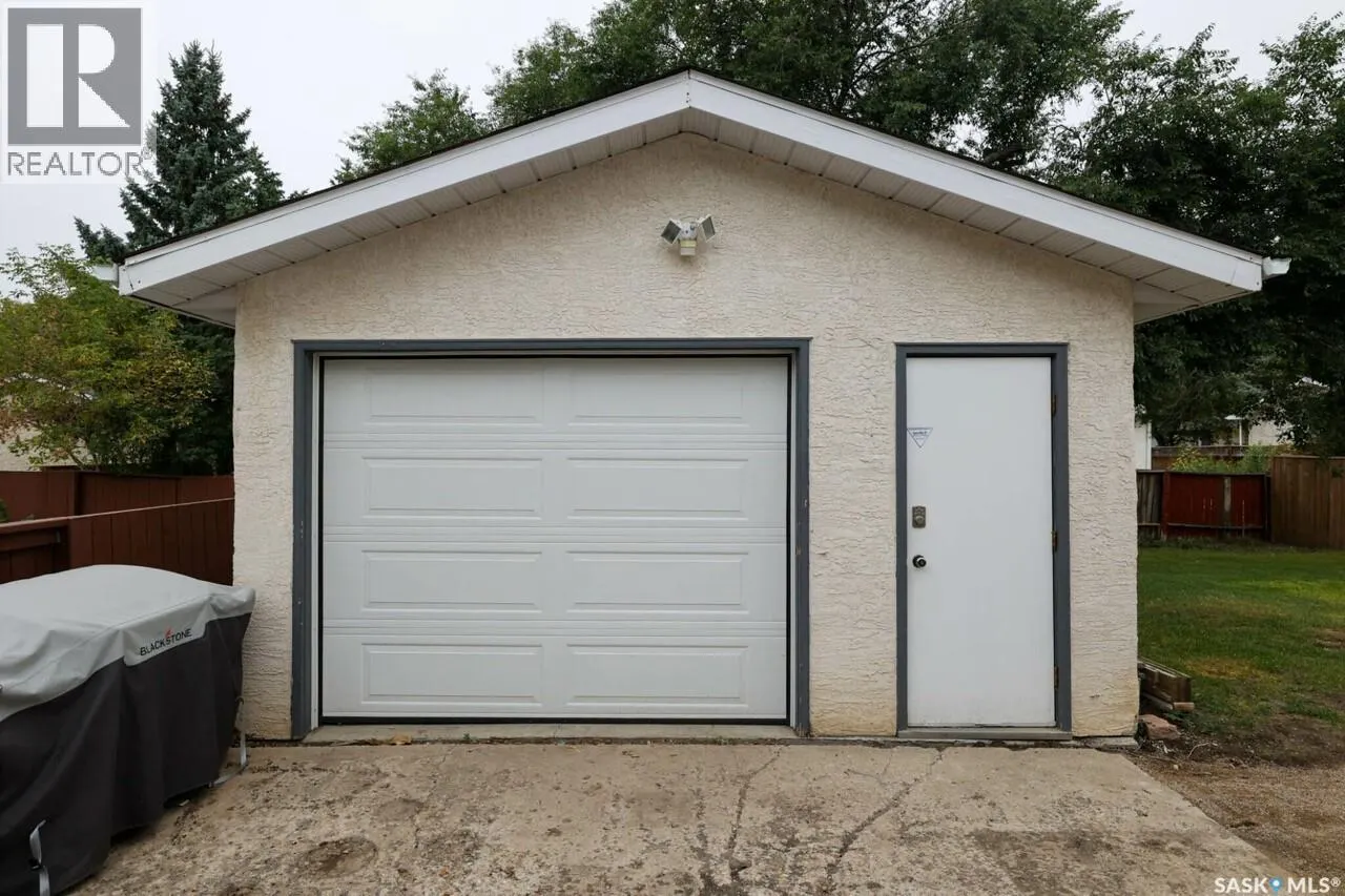 52 Price CRESCENT