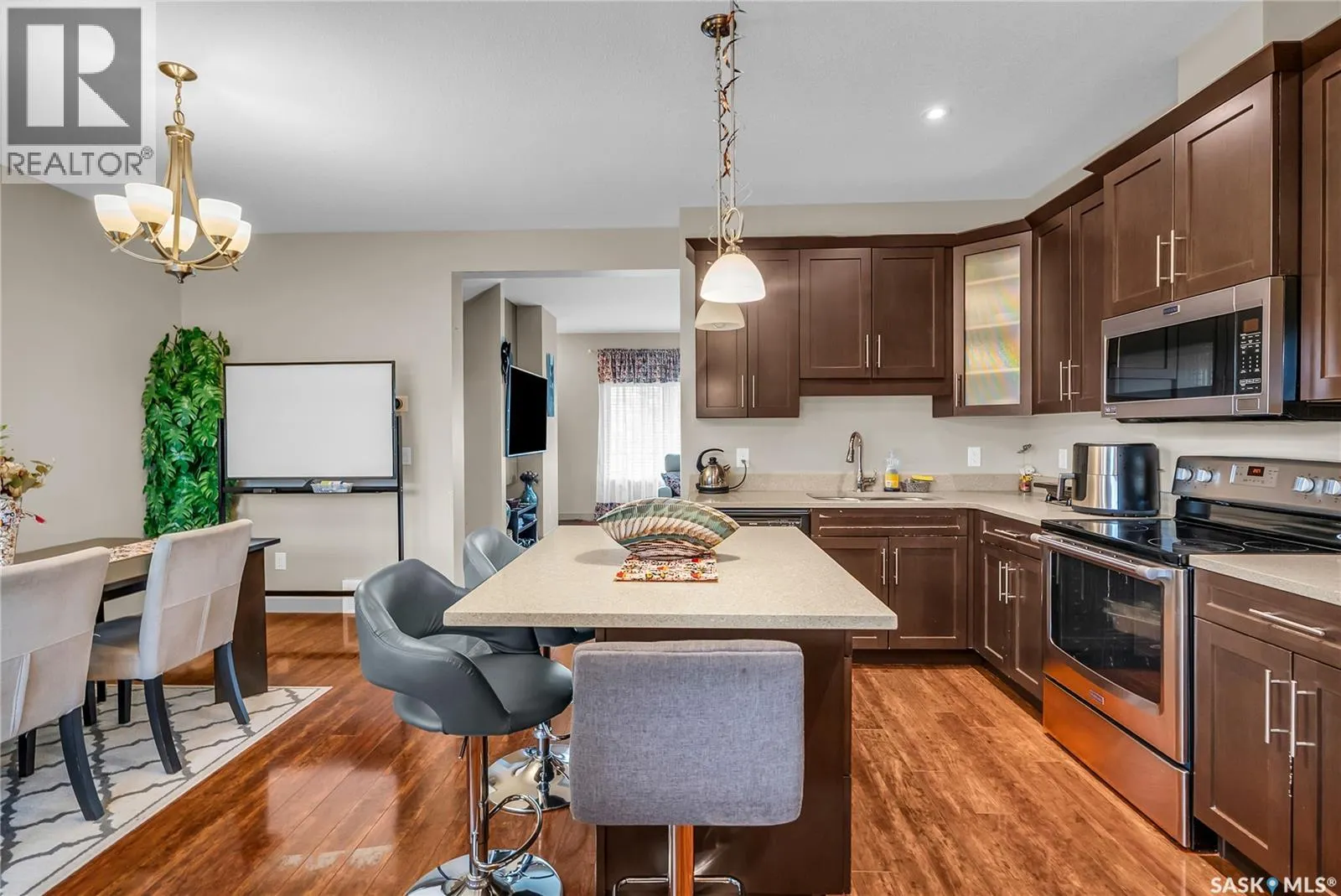 230 Maningas BEND