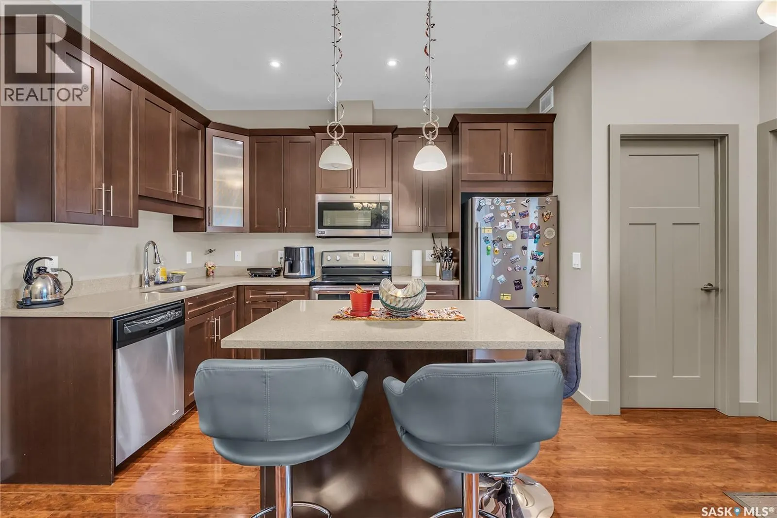 230 Maningas BEND