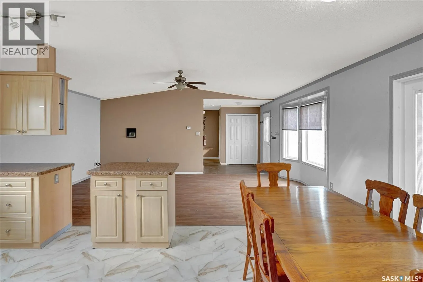 F2 1455 9th AVENUE NE