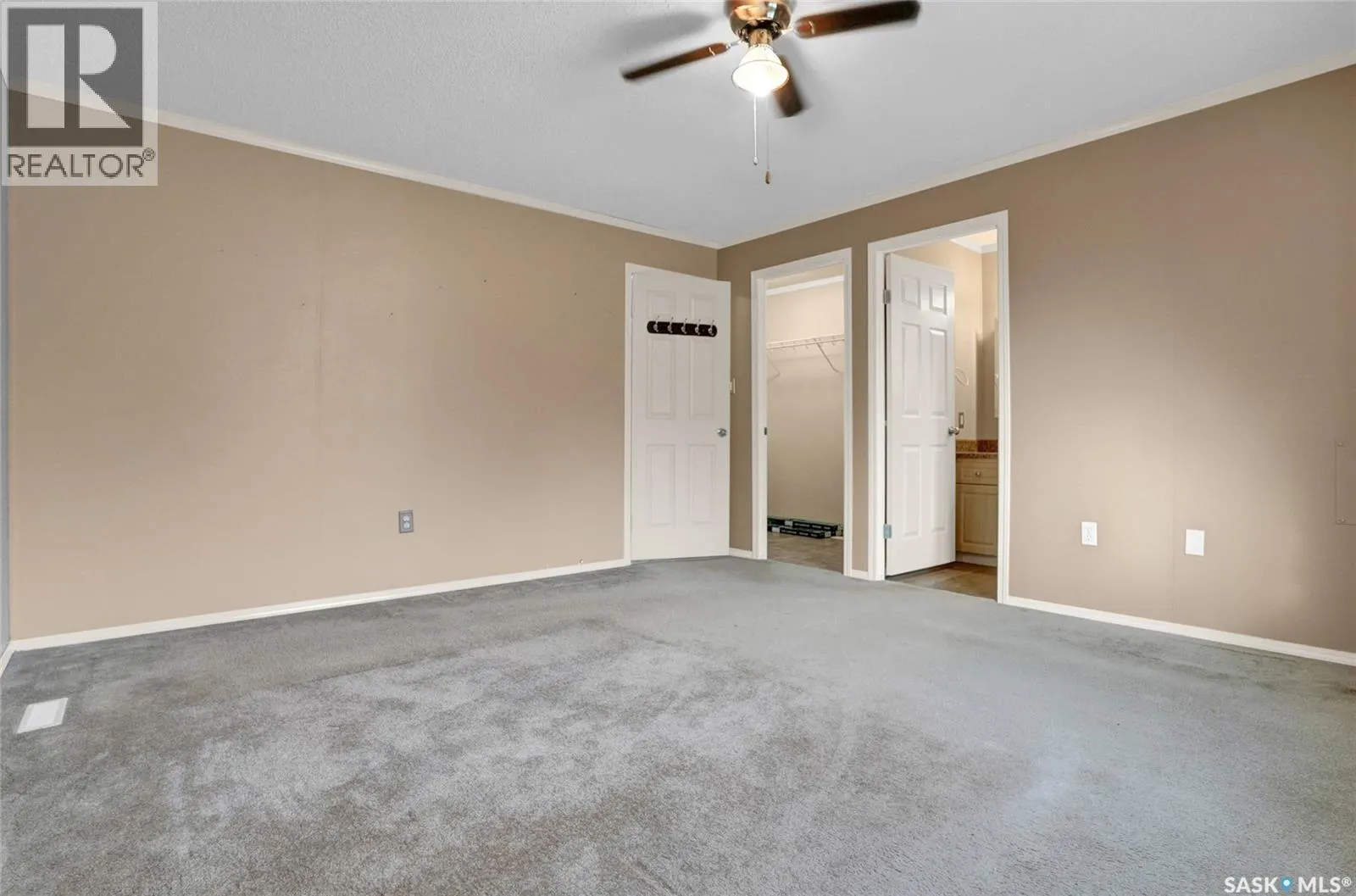 F2 1455 9th AVENUE NE
