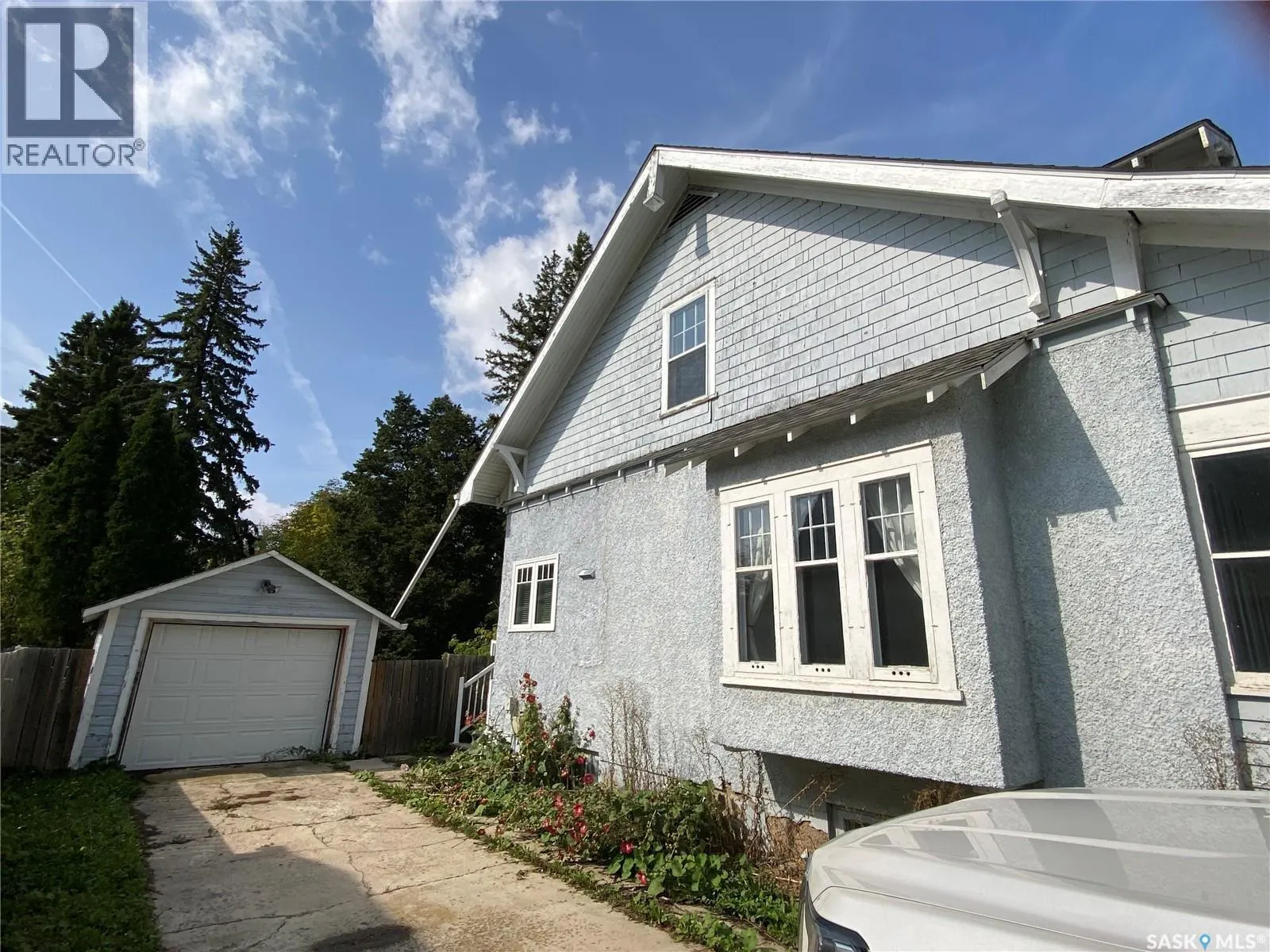 194 Second AVENUE N
