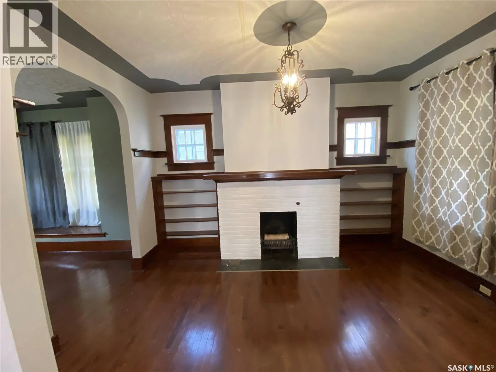 194 Second AVENUE N