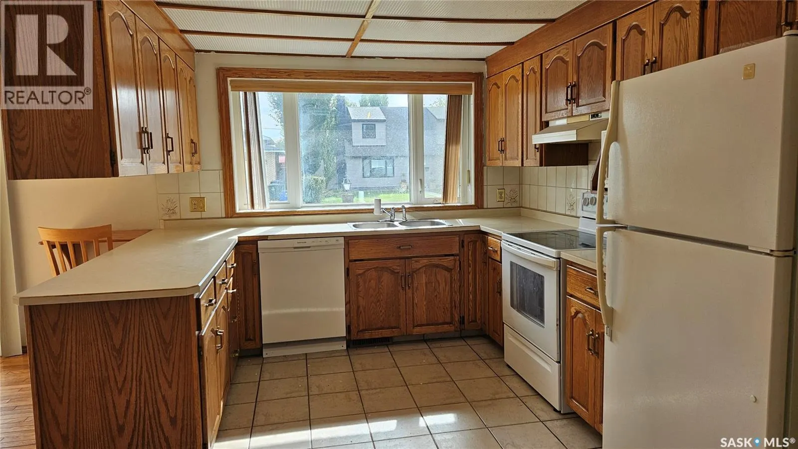 205 1st STREET W