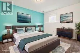 4 Lewry CRESCENT