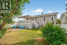 4 Lewry CRESCENT