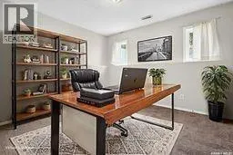 4 Lewry CRESCENT