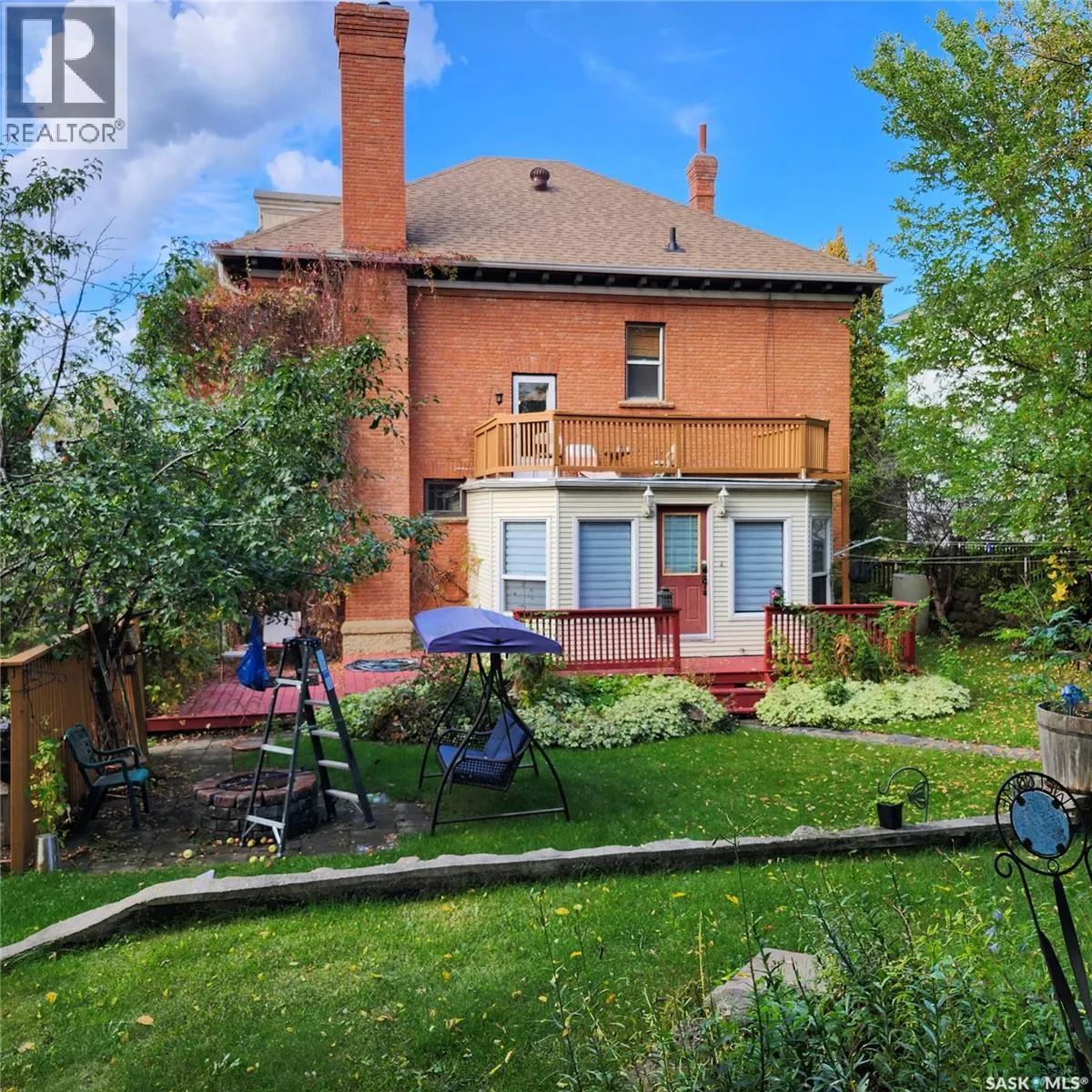 313 19th STREET