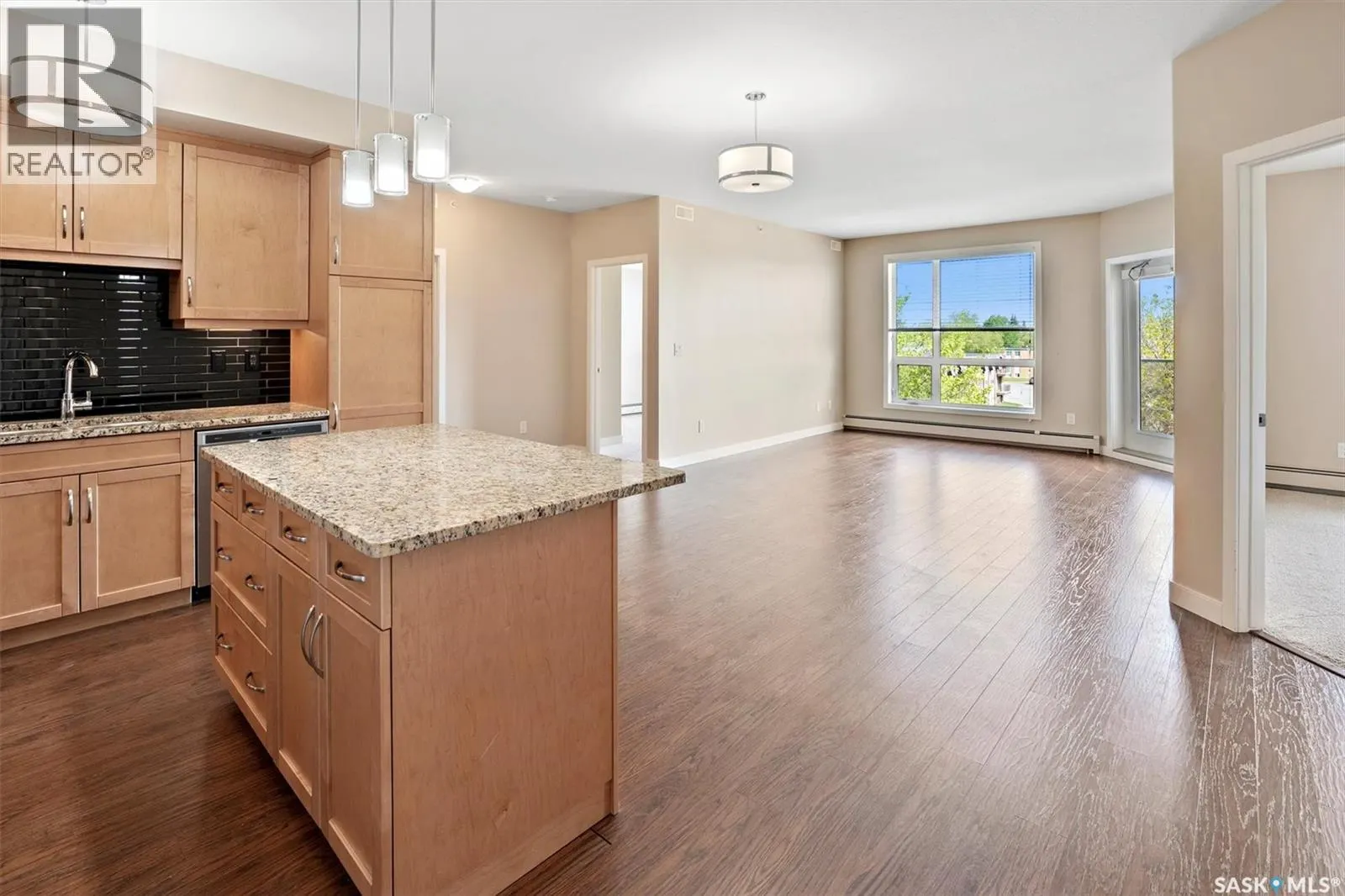 308 1015 Moss AVENUE