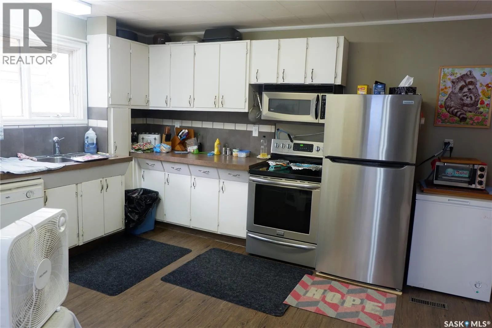 123 5TH AVENUE W