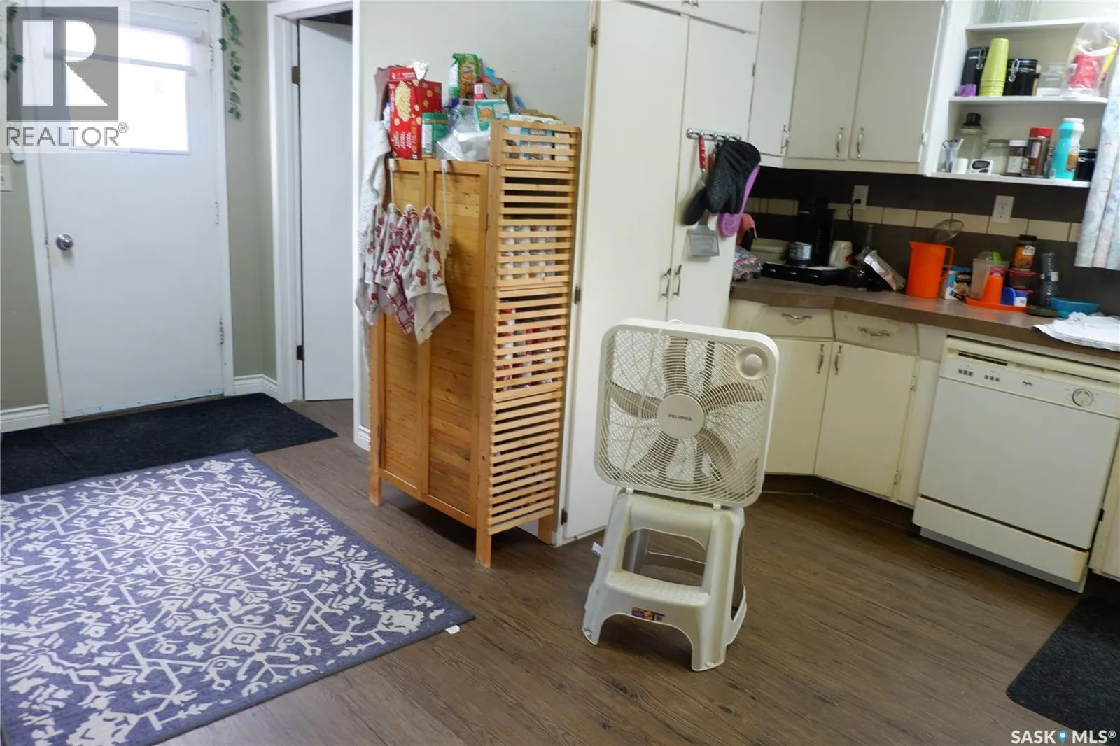 123 5TH AVENUE W