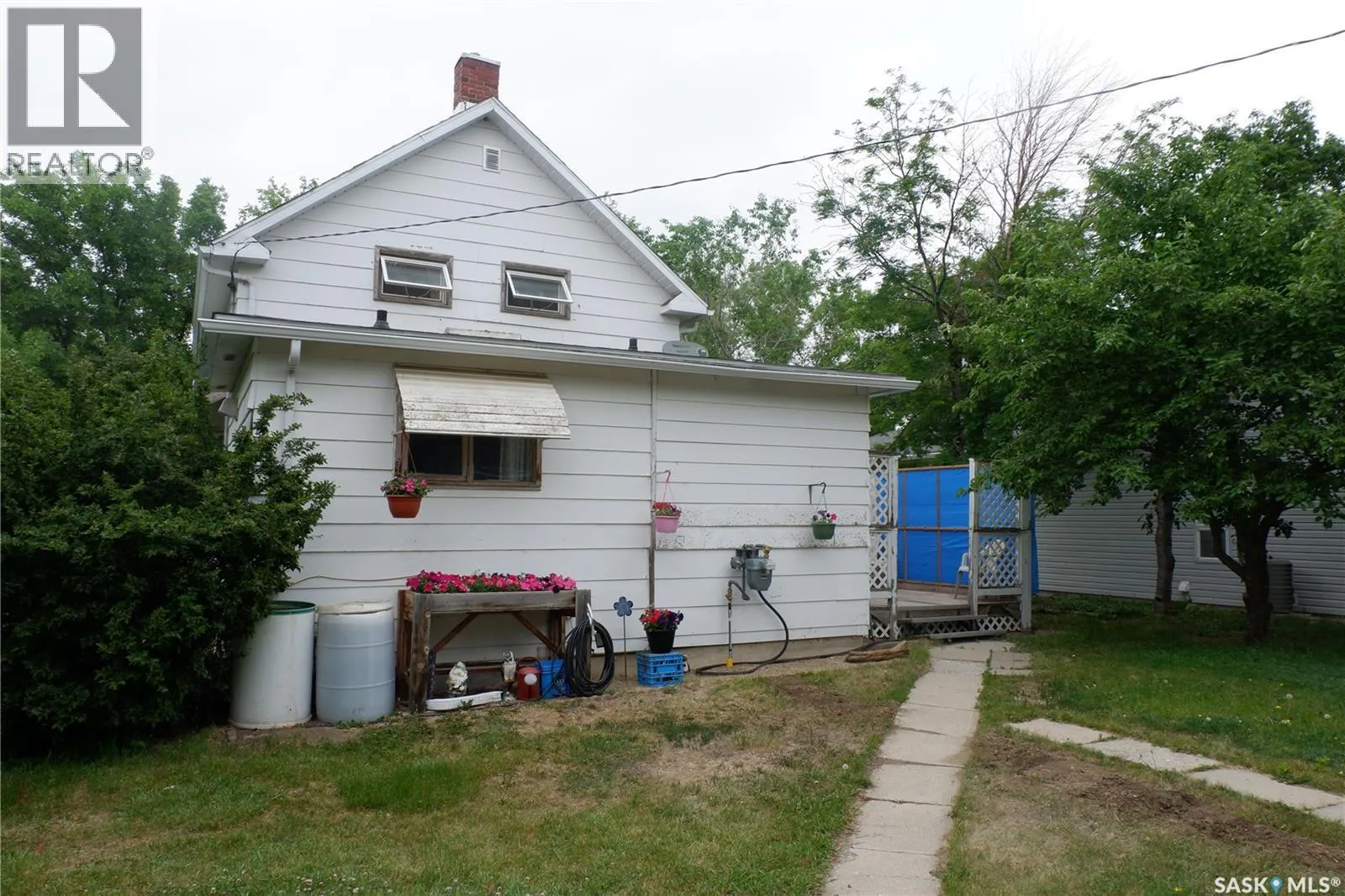 123 5TH AVENUE W