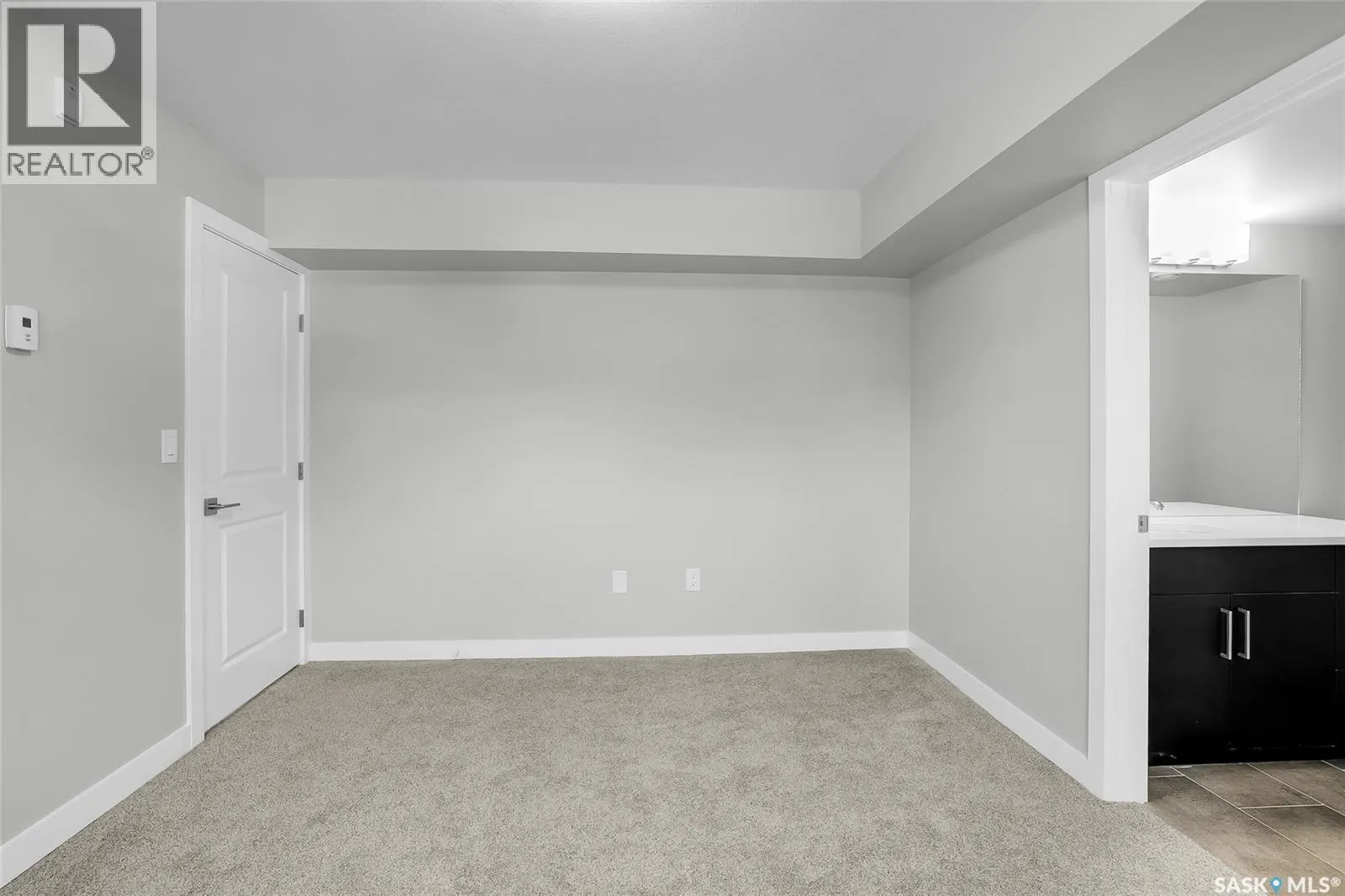 109 318 108th STREET W