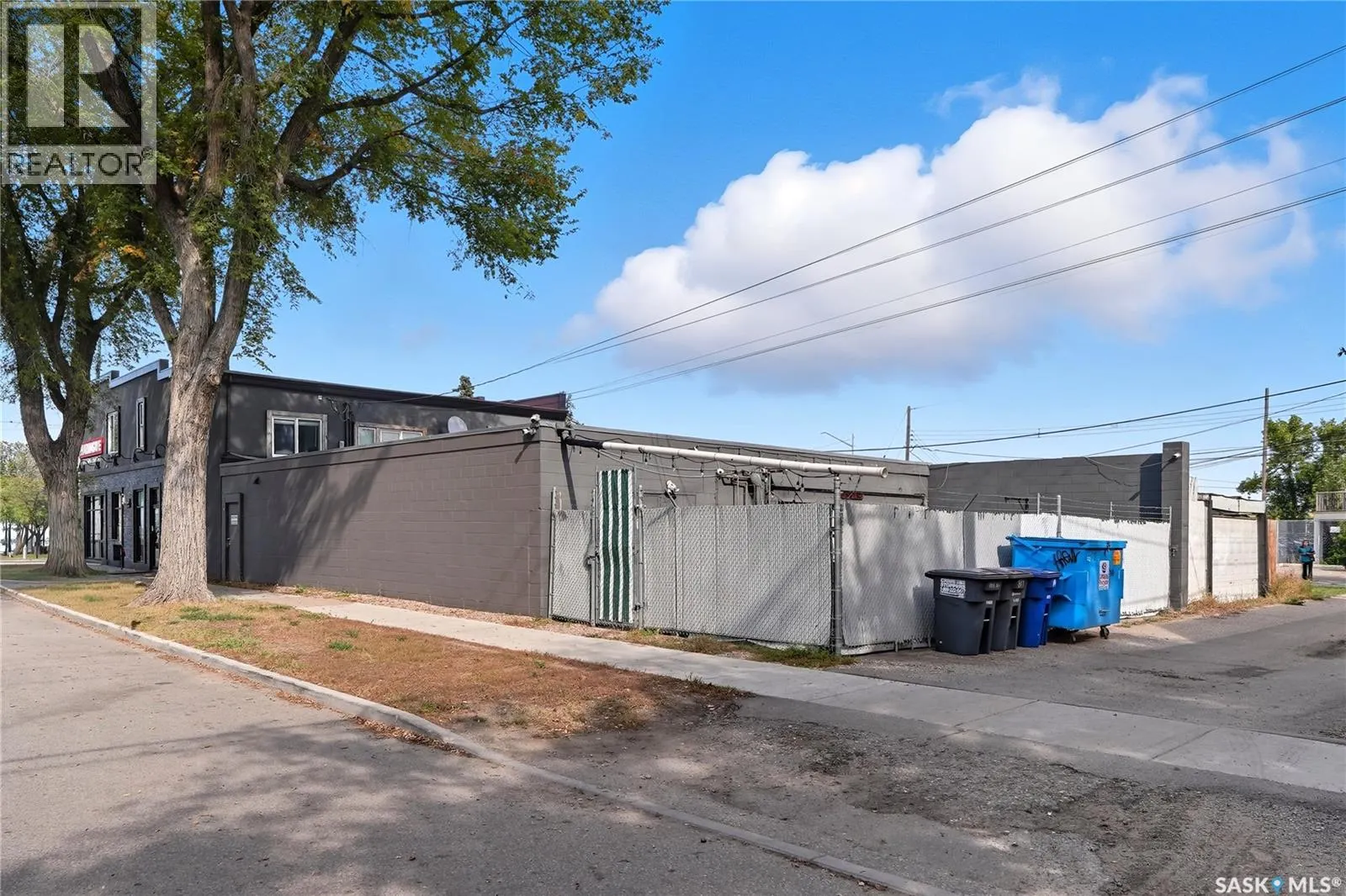839 20th STREET W