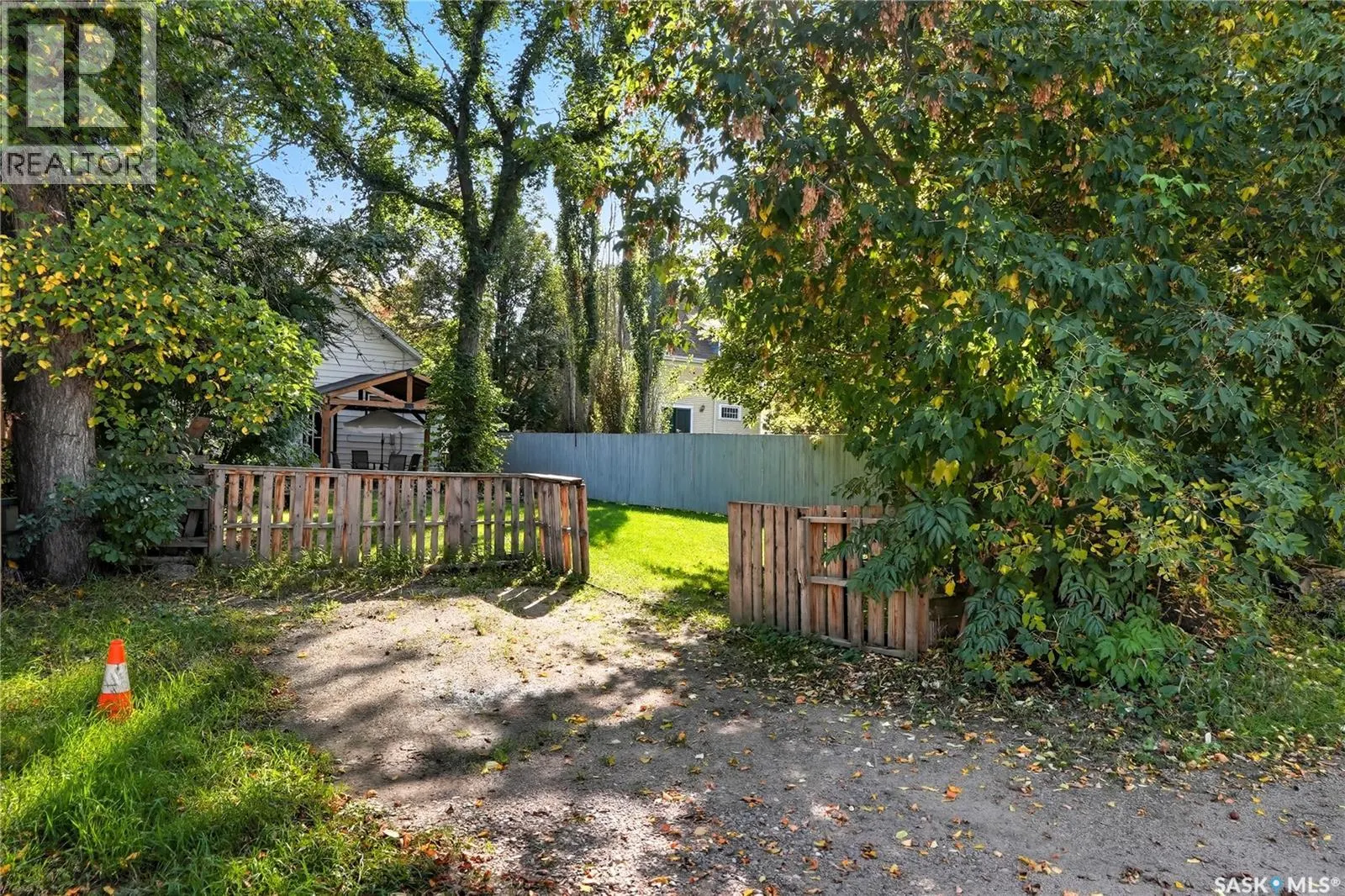 114 107th STREET W