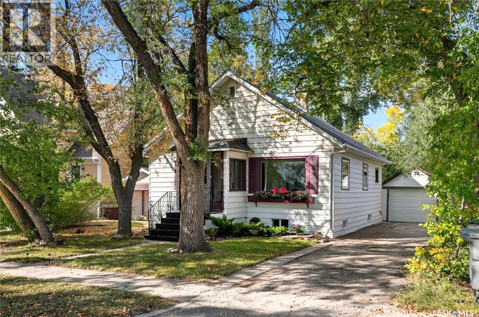 114 107th STREET W