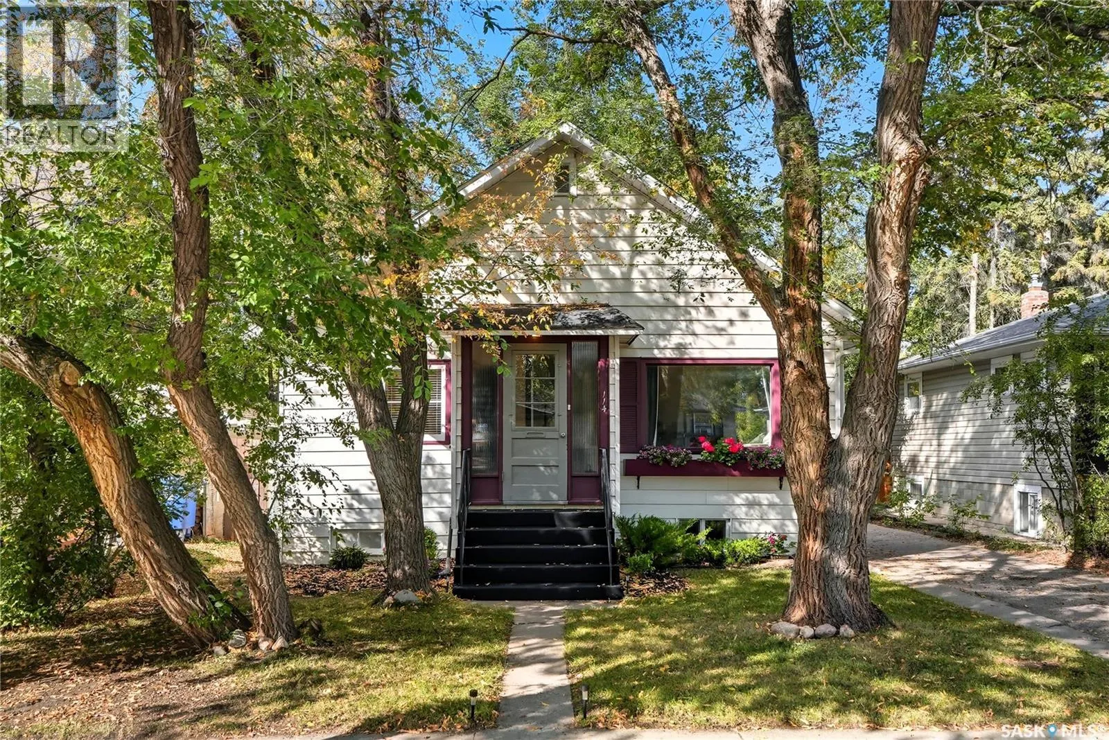 114 107th STREET W