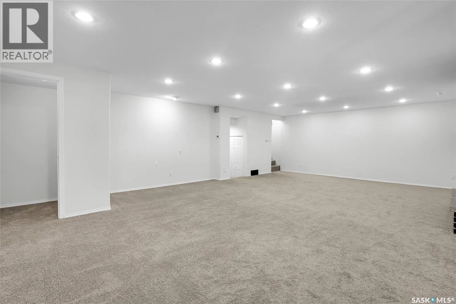 791 Lenore DRIVE