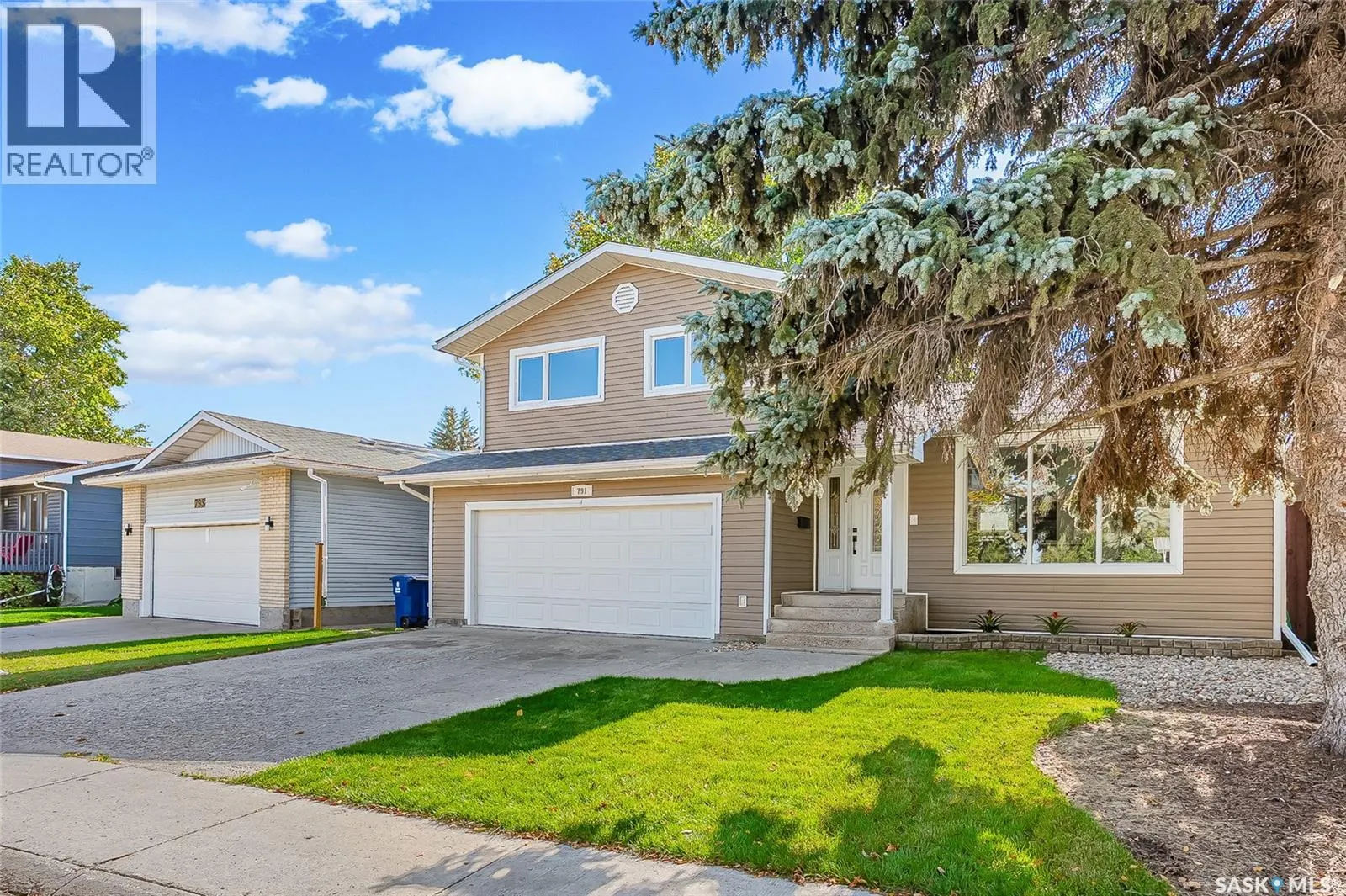791 Lenore DRIVE
