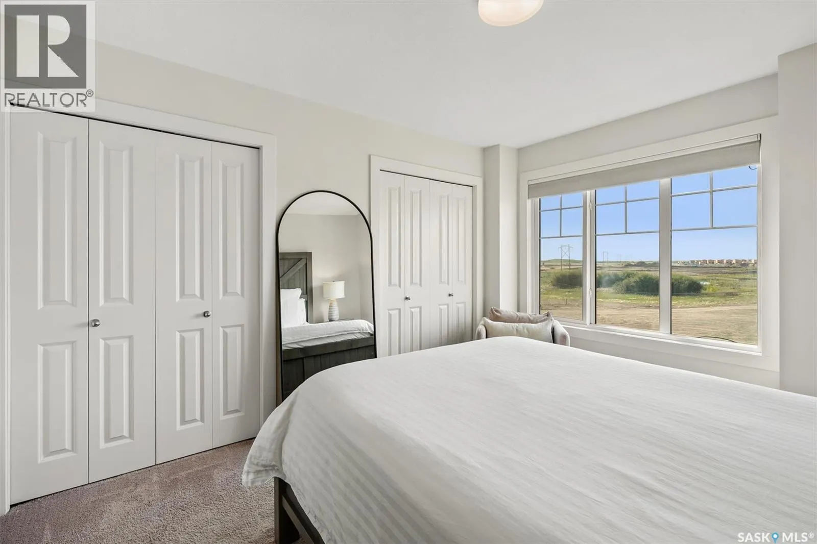 731 Meadows BOULEVARD