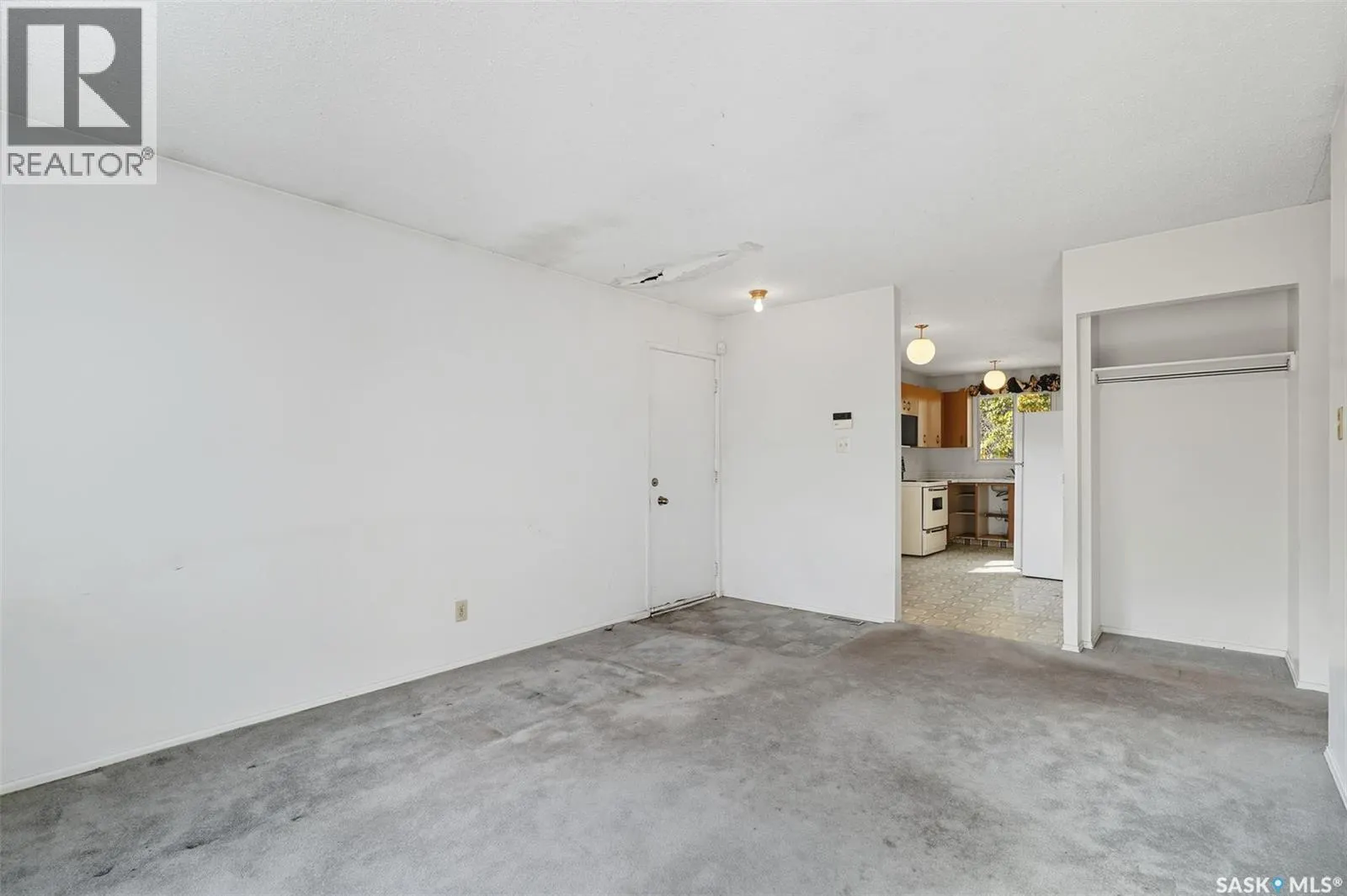 62 Dominion CRESCENT
