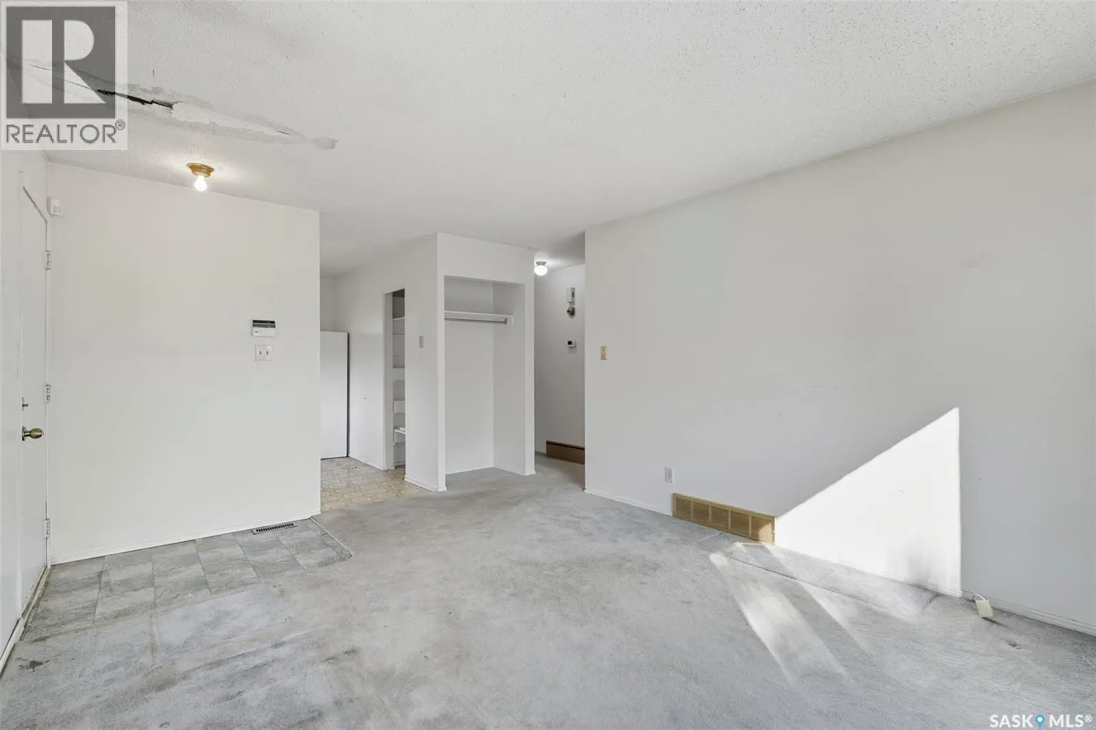 62 Dominion CRESCENT