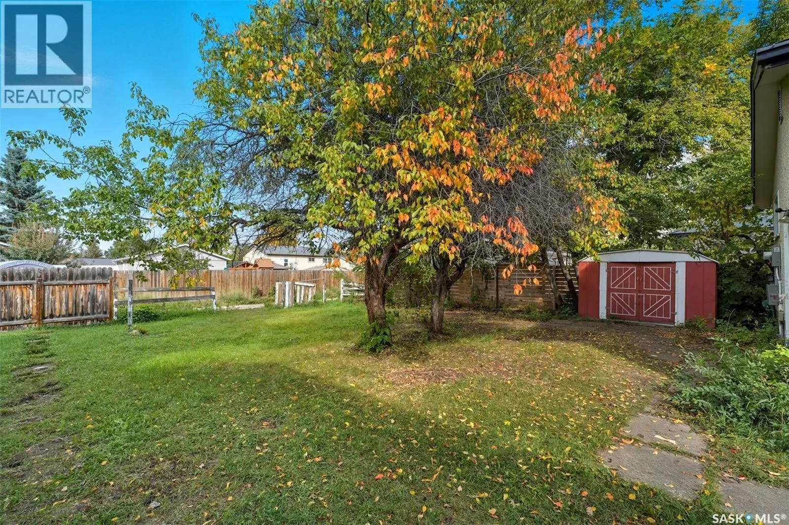 62 Dominion CRESCENT
