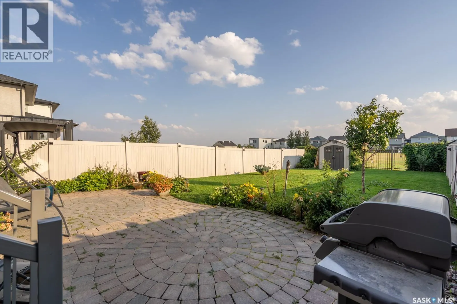 5760 Pearsall CRESCENT
