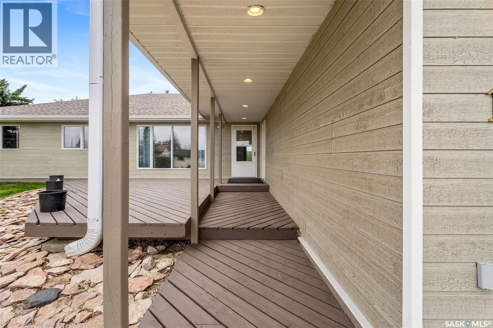 14 Poplar DRIVE