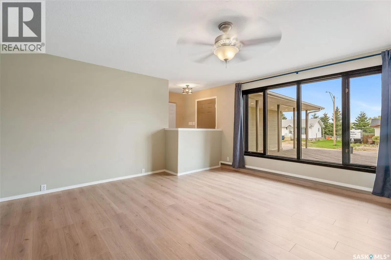 14 Poplar DRIVE