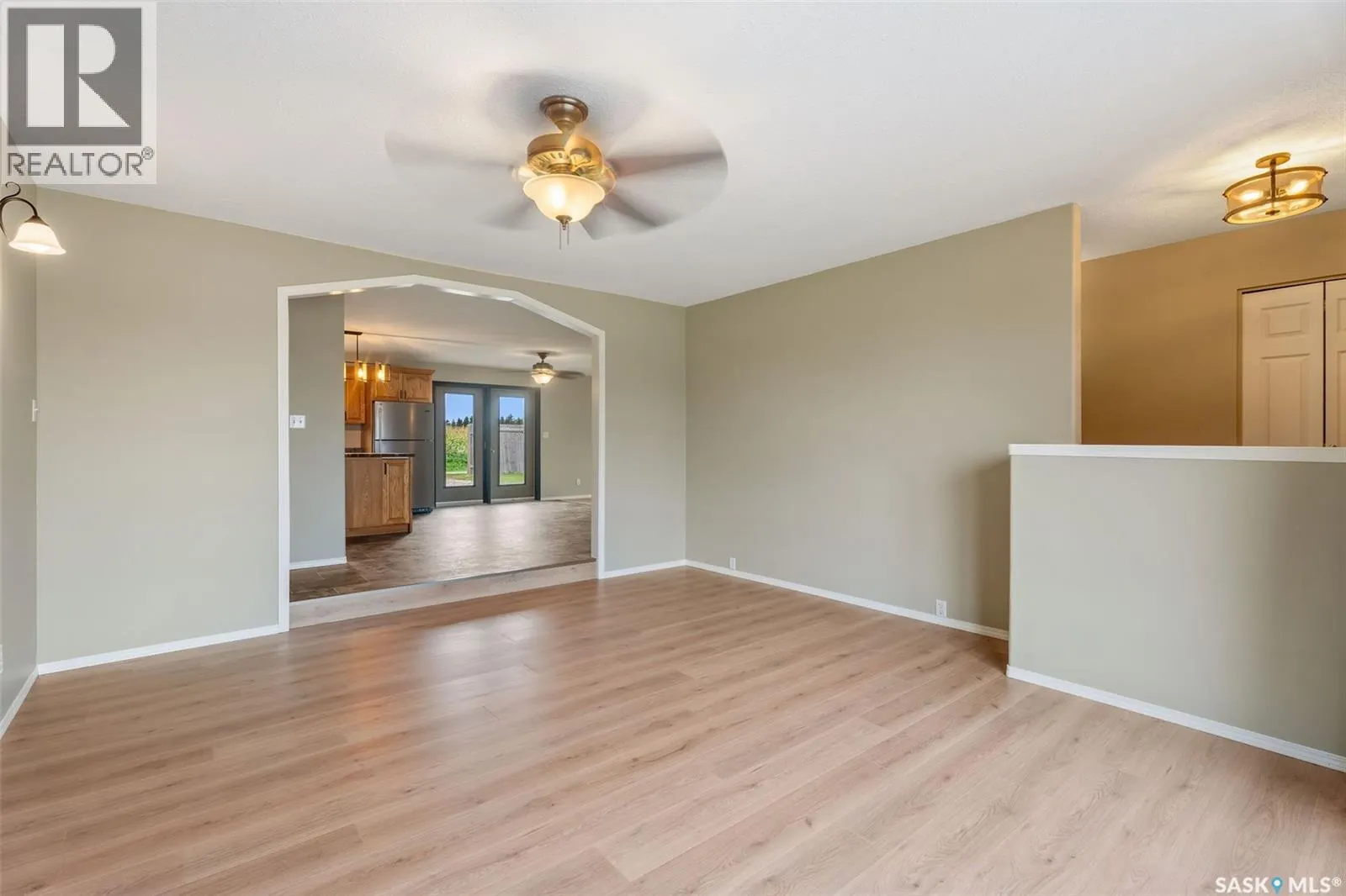 14 Poplar DRIVE