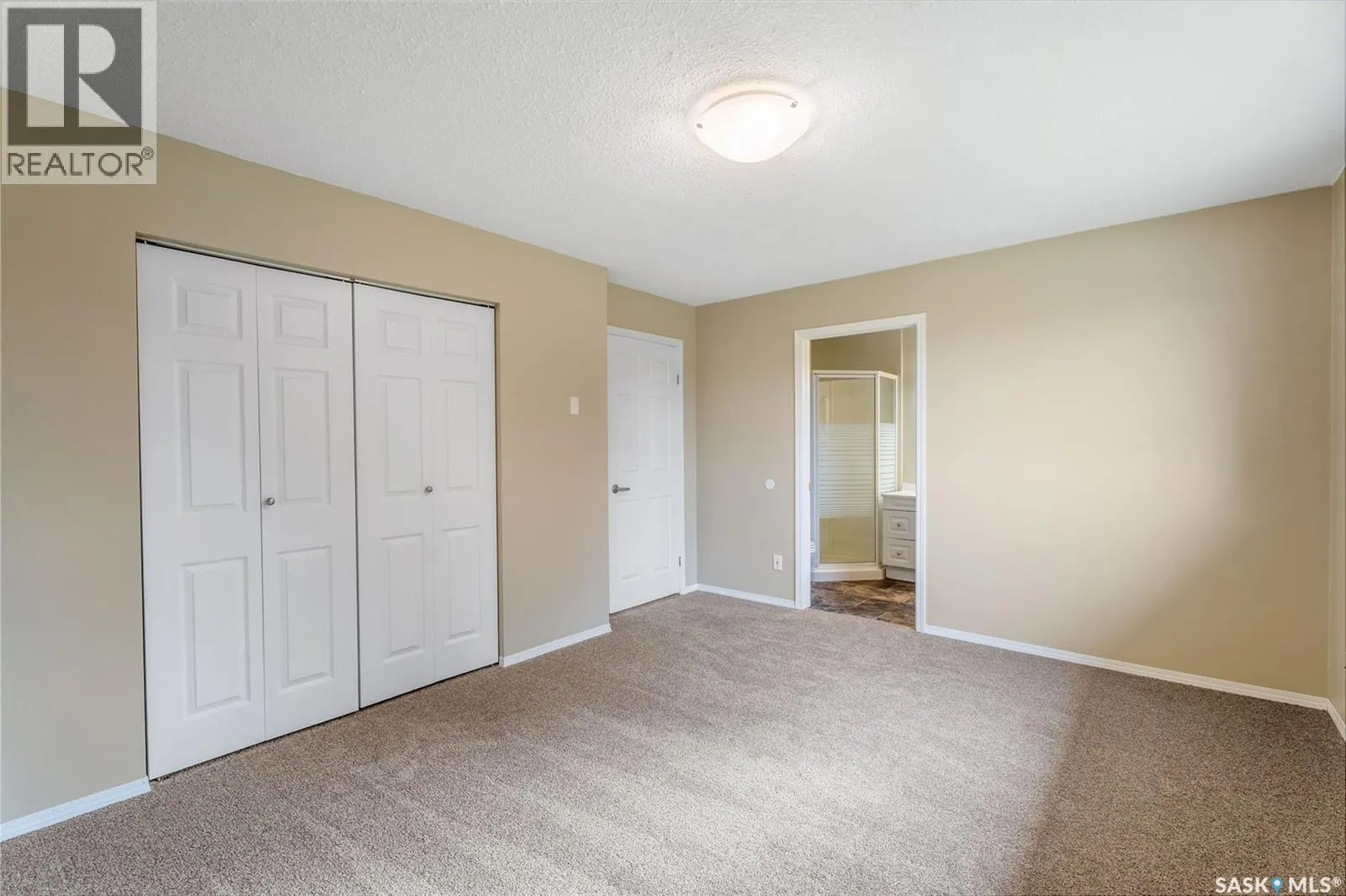 14 Poplar DRIVE